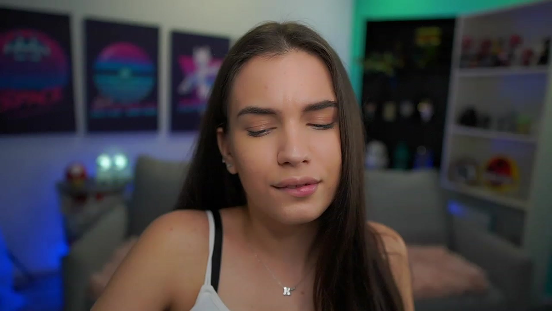 Gallery image thumbnail from Kylie_Quinn's myfreecams stream on, 12/06/2022, 17:47 image 4 of 20
