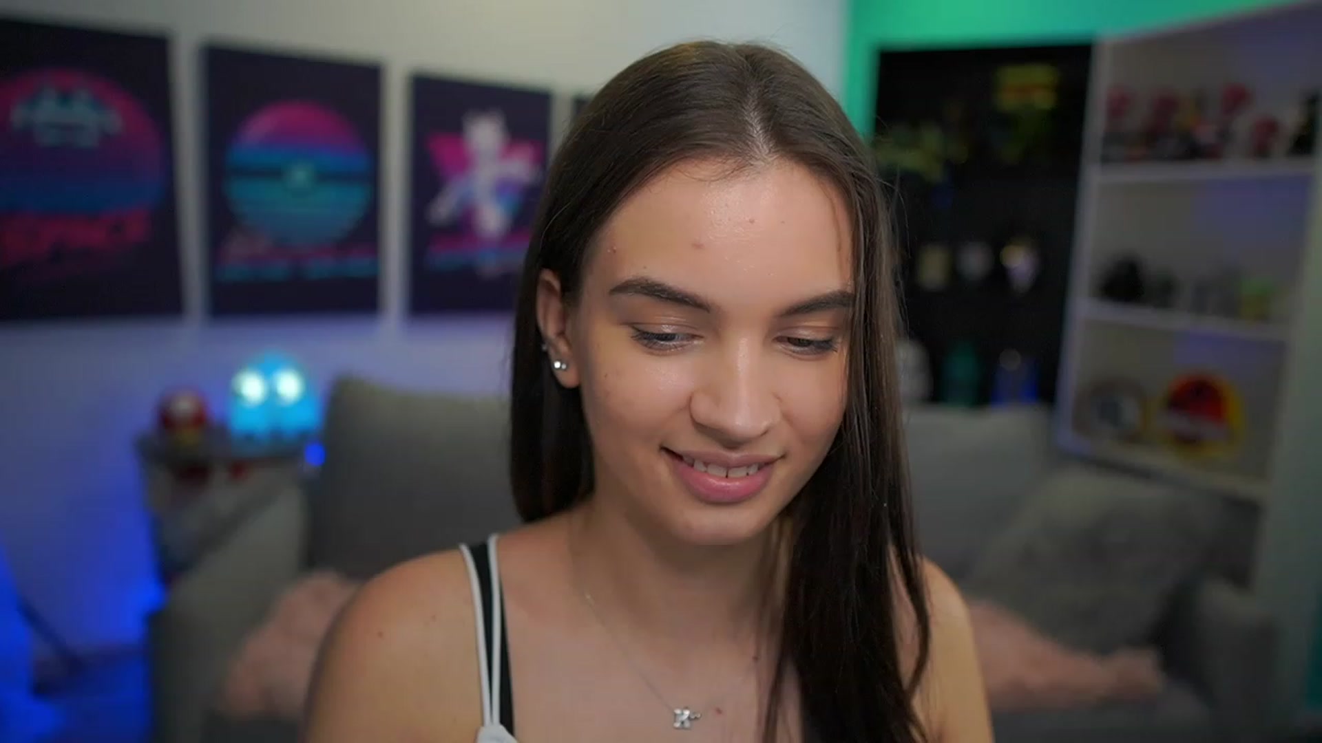 Gallery image thumbnail from Kylie_Quinn's myfreecams stream on, 12/06/2022, 18:07 image 5 of 20