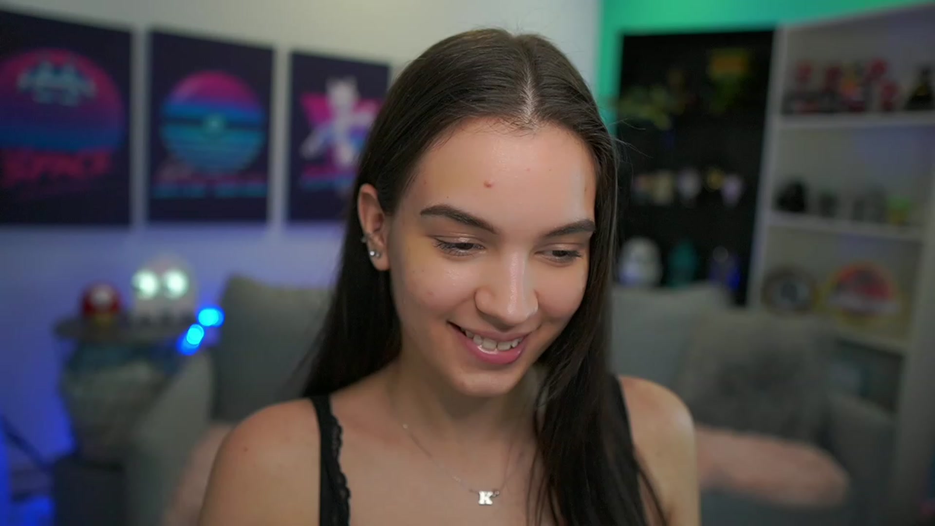 Gallery image thumbnail from Kylie_Quinn's myfreecams stream on, 12/07/2022, 21:27 image 3 of 20
