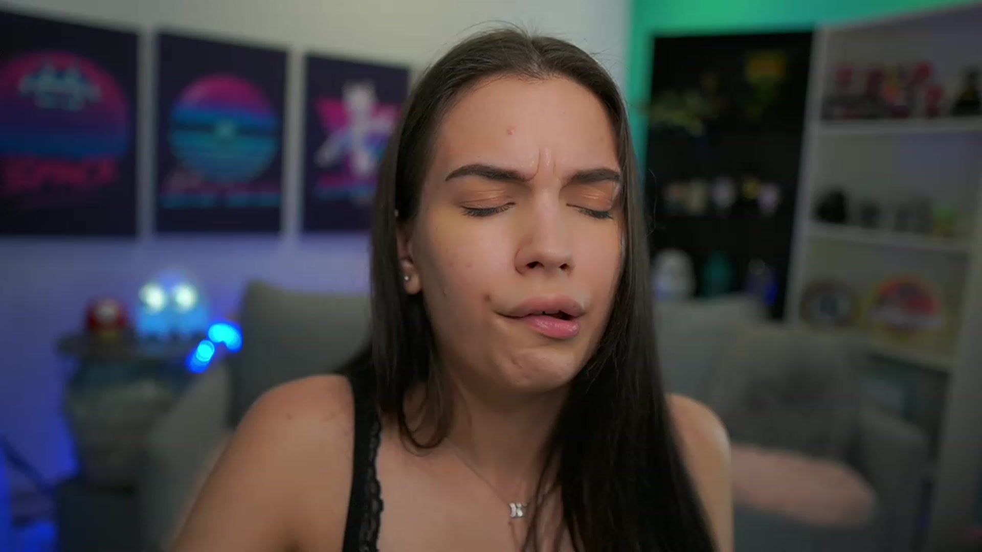 Gallery image thumbnail from Kylie_Quinn's myfreecams stream on, 12/07/2022, 21:27 image 19 of 20