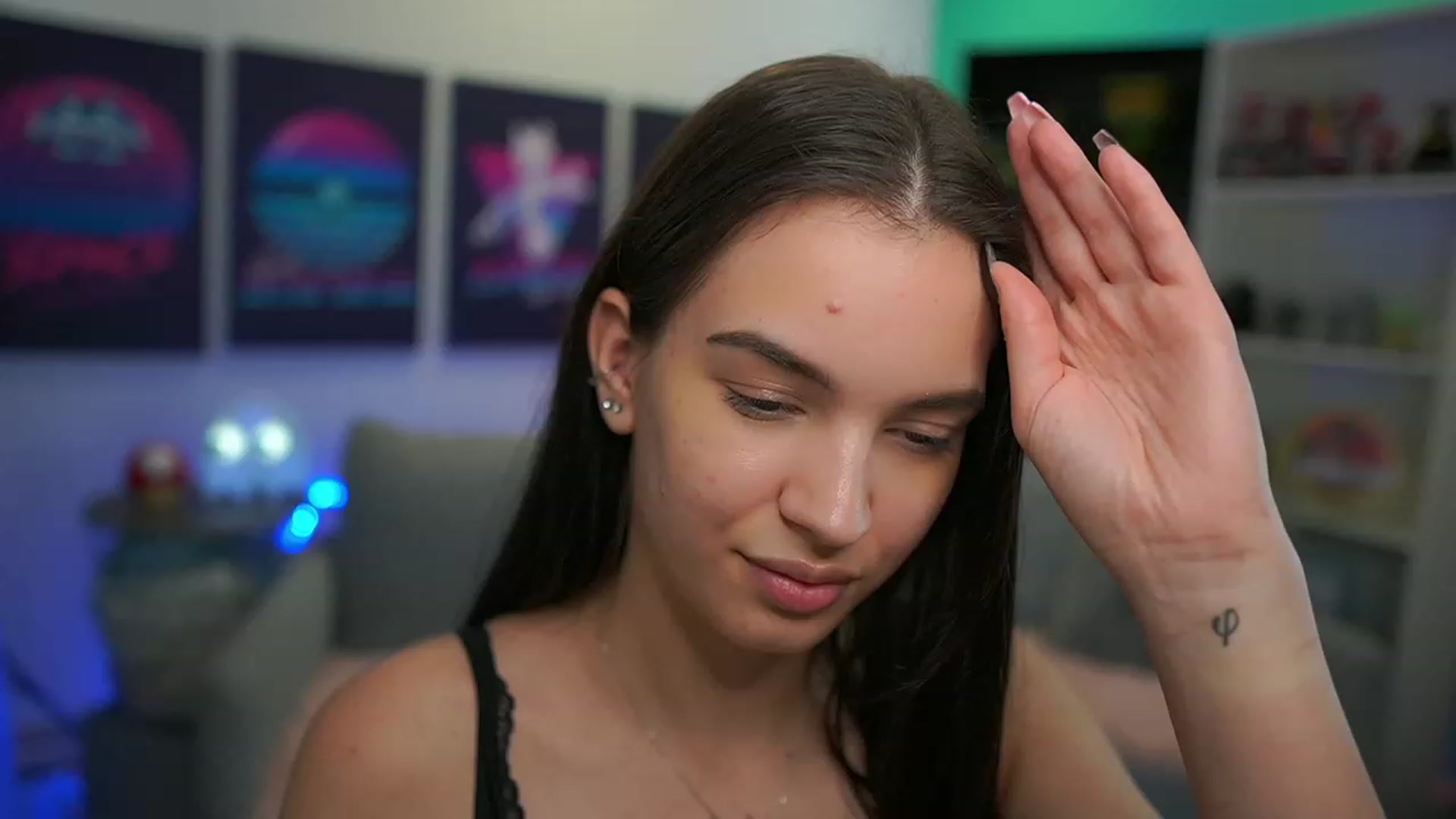 Gallery image thumbnail from Kylie_Quinn's myfreecams stream on, 12/07/2022, 21:27 image 5 of 20