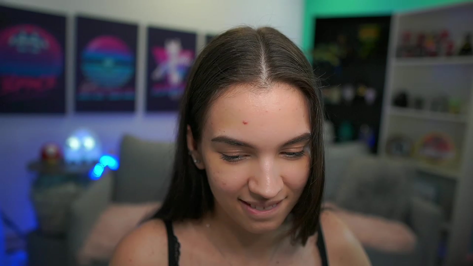 Gallery image thumbnail from Kylie_Quinn's myfreecams stream on, 12/07/2022, 22:34 image 17 of 20