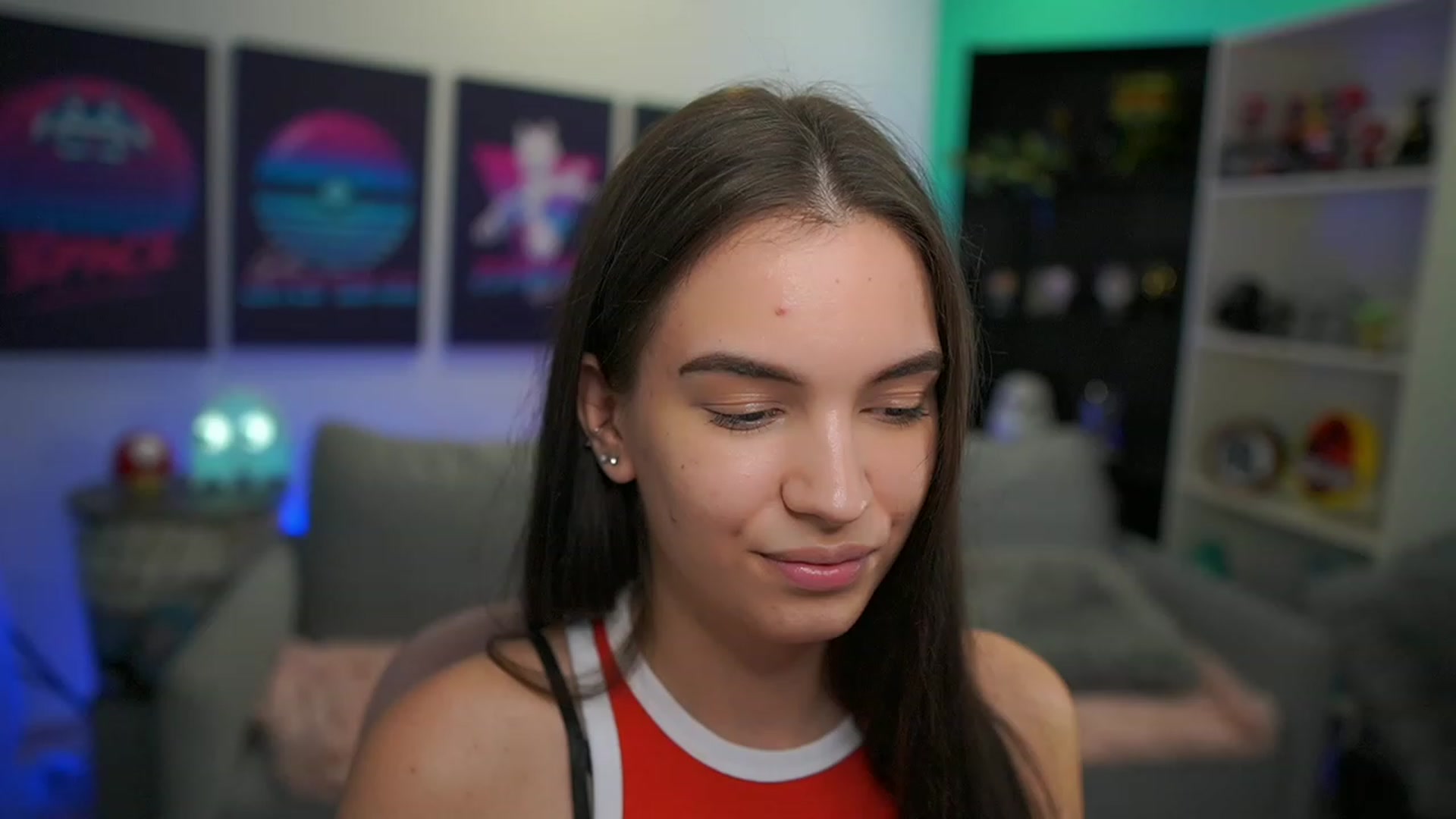 Gallery image thumbnail from Kylie_Quinn's myfreecams stream on, 12/08/2022, 23:55 image 19 of 20