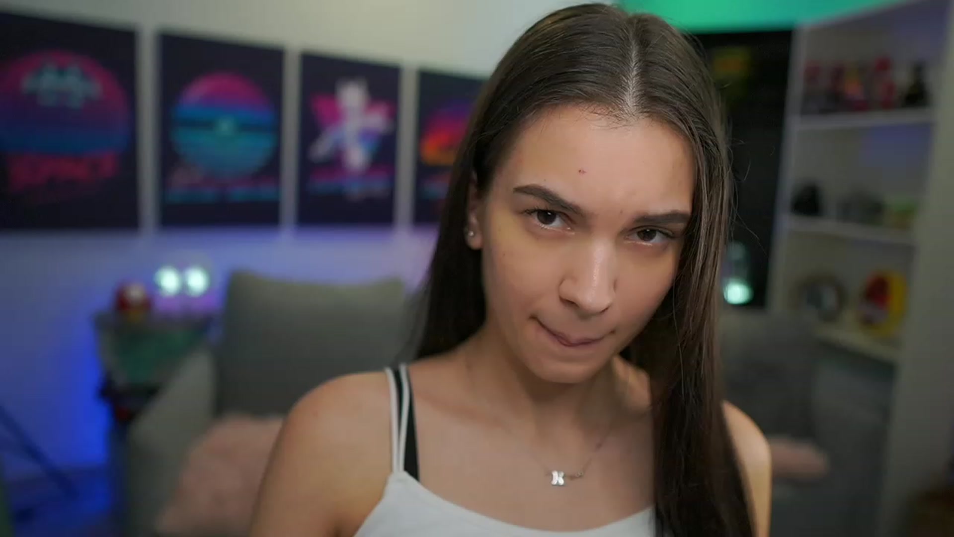 Gallery image thumbnail from Kylie_Quinn's myfreecams stream on, 12/10/2022, 14:47 image 15 of 20