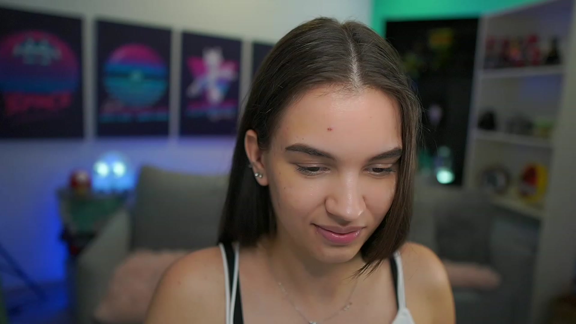 Gallery image thumbnail from Kylie_Quinn's myfreecams stream on, 12/10/2022, 16:33 image 16 of 20