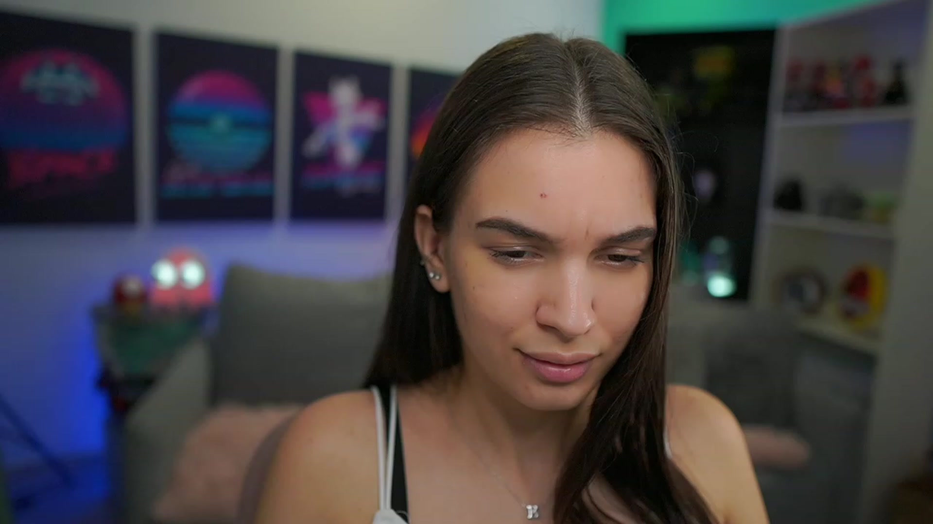Gallery image thumbnail from Kylie_Quinn's myfreecams stream on, 12/10/2022, 16:33 image 1 of 20