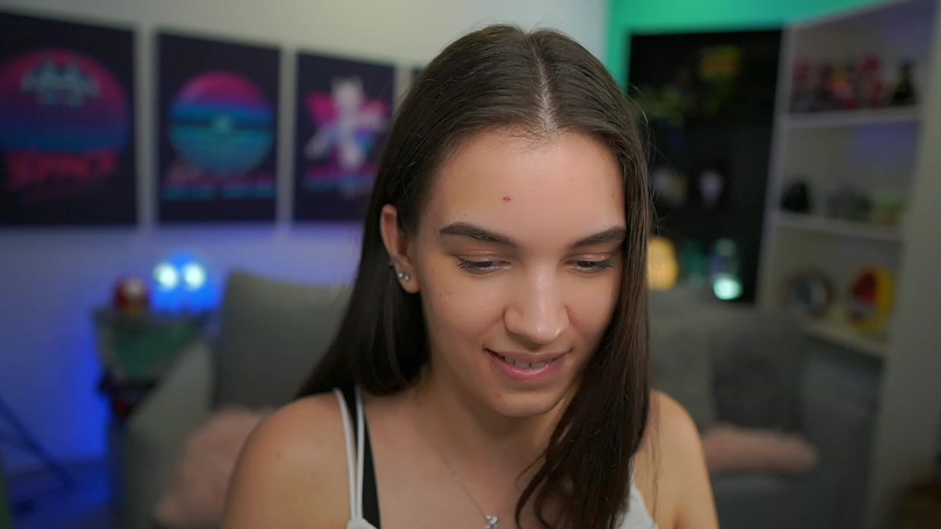 Gallery image thumbnail from Kylie_Quinn's myfreecams stream on, 12/10/2022, 16:33 image 14 of 20