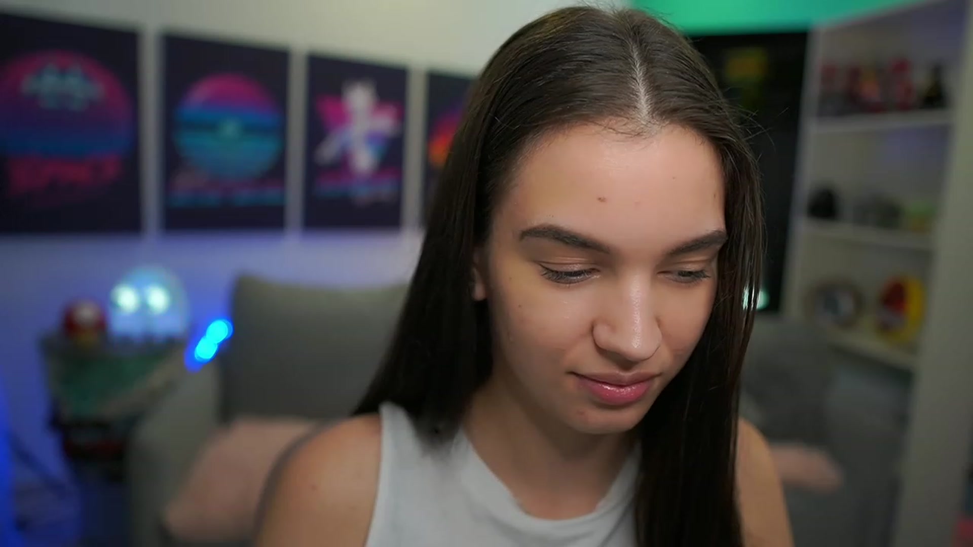 Gallery image thumbnail from Kylie_Quinn's myfreecams stream on, 12/11/2022, 11:06 image 17 of 20