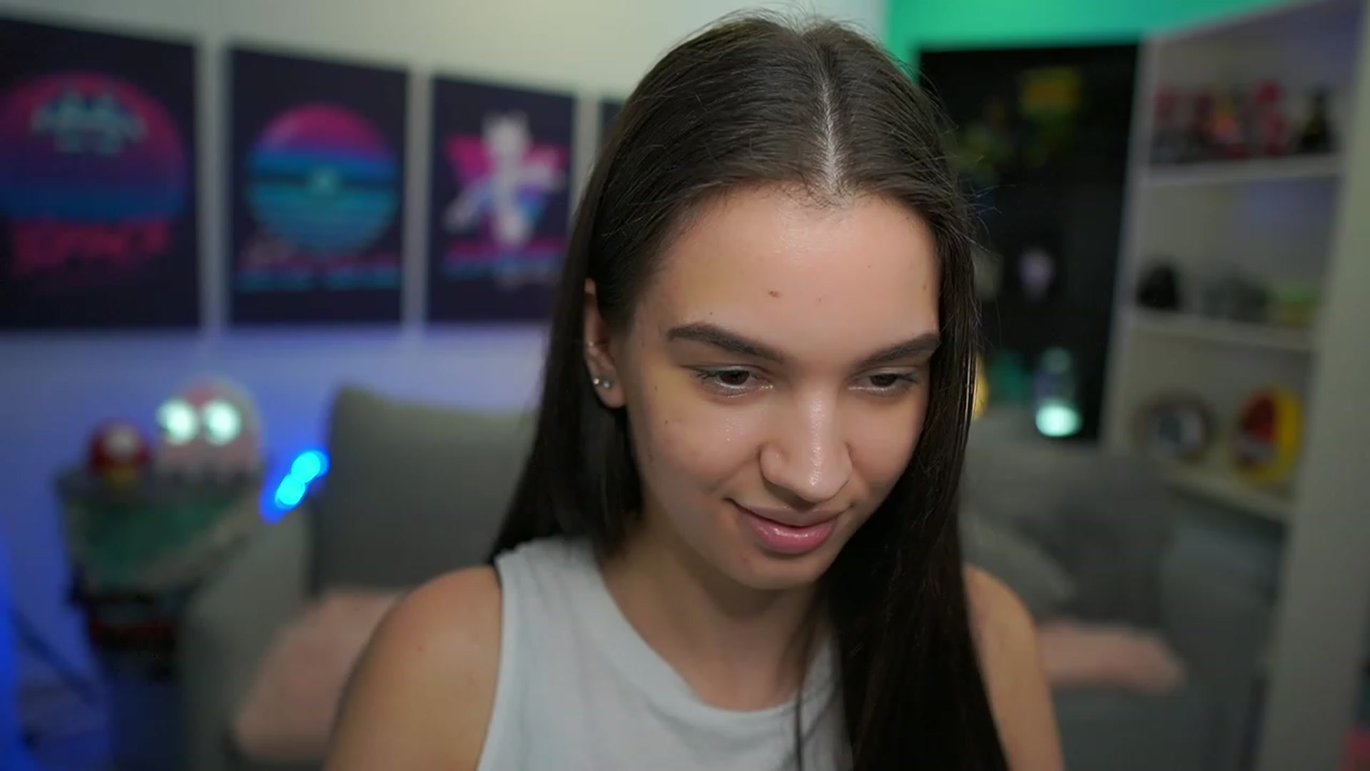 Gallery image thumbnail from Kylie_Quinn's myfreecams stream on, 12/11/2022, 12:52 image 10 of 20
