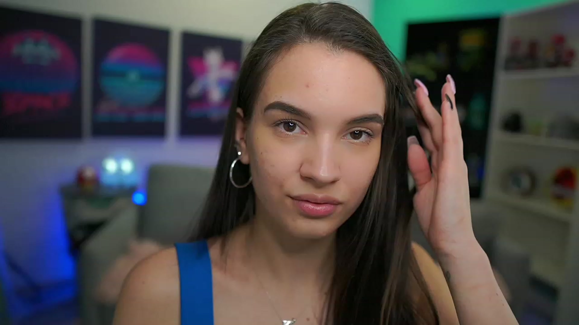 Gallery image thumbnail from Kylie_Quinn's myfreecams stream on, 12/16/2022, 08:06 image 3 of 20