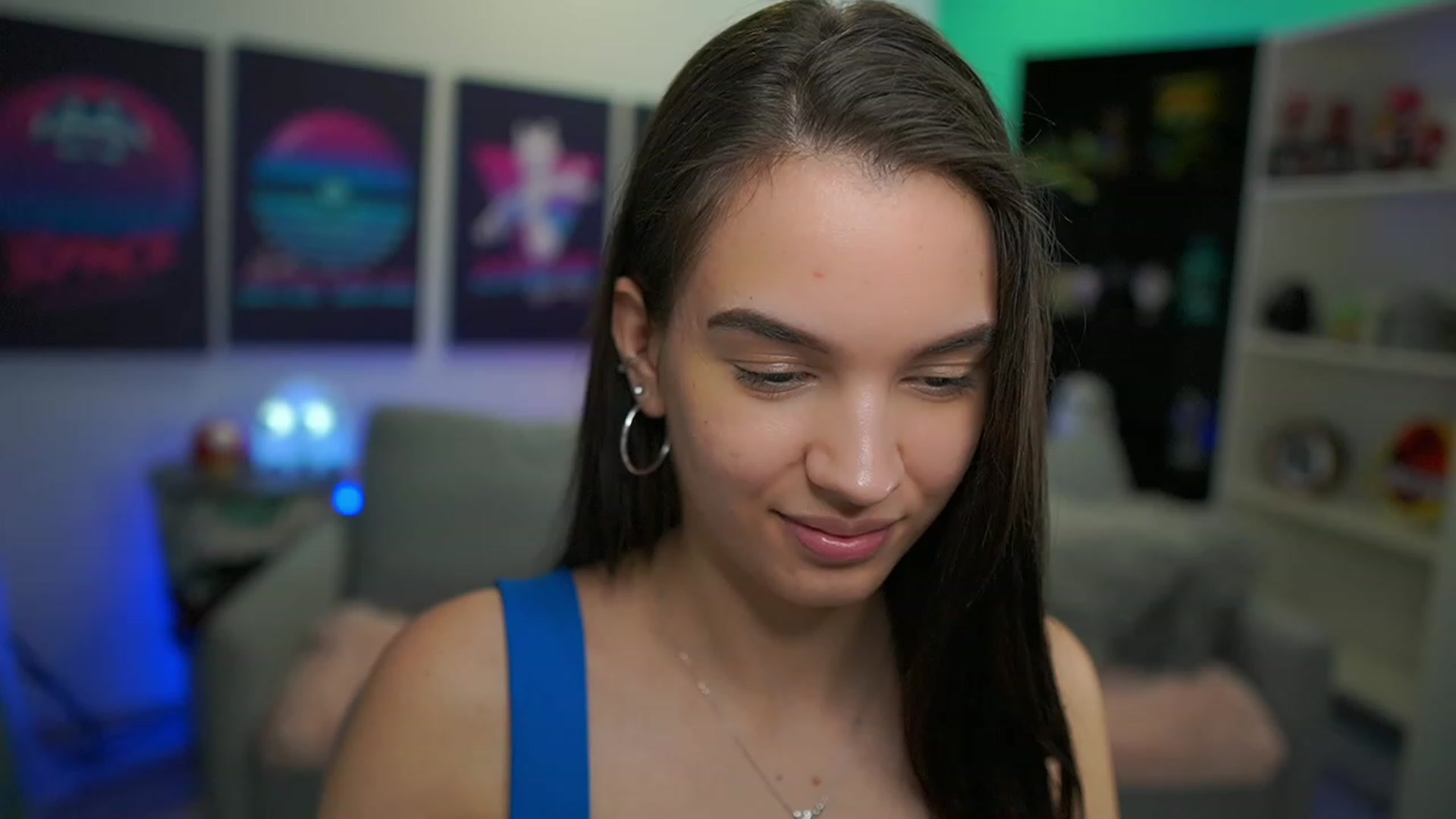Gallery image thumbnail from Kylie_Quinn's myfreecams stream on, 12/16/2022, 08:06 image 15 of 20