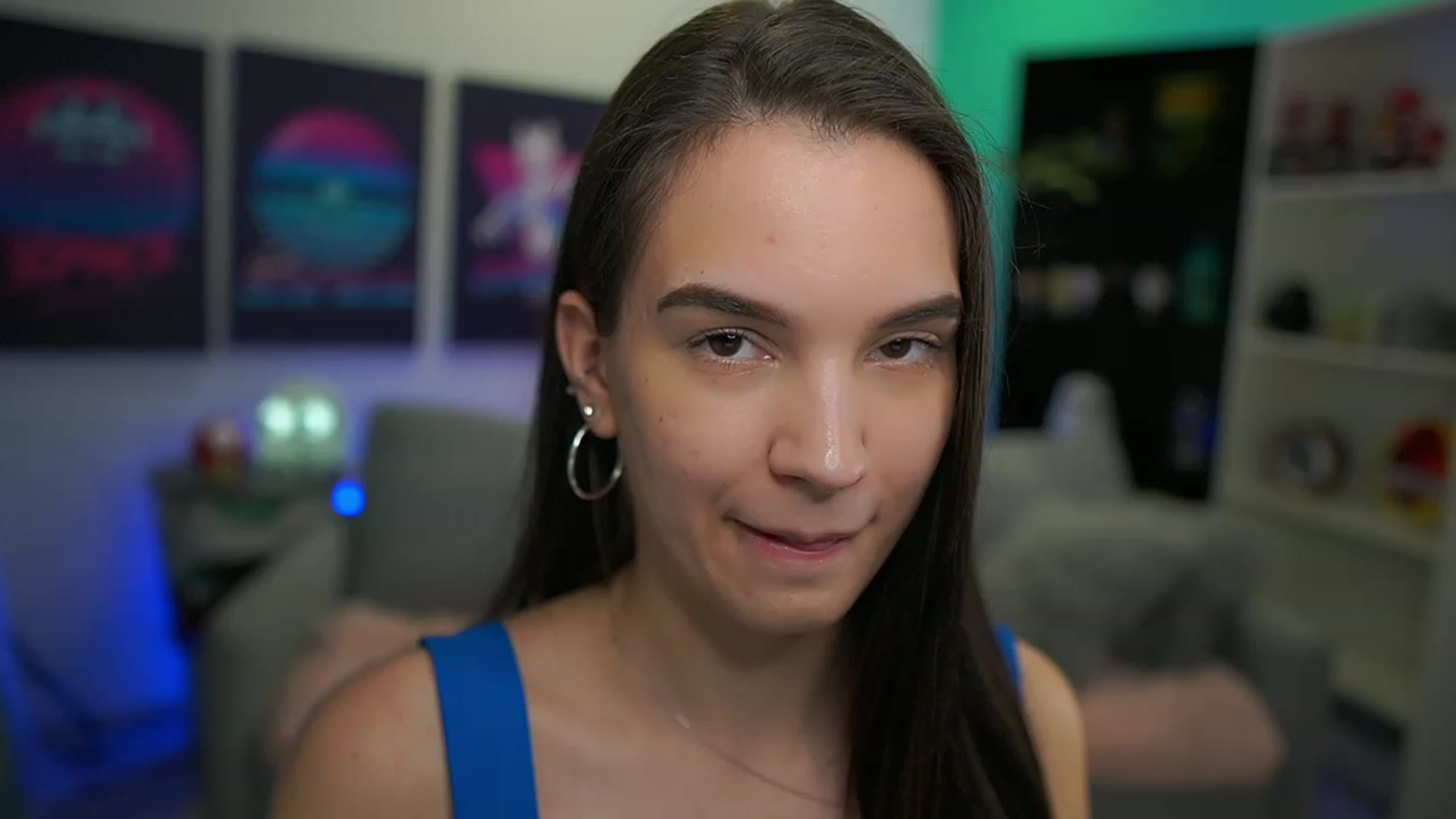 Gallery image thumbnail from Kylie_Quinn's myfreecams stream on, 12/16/2022, 08:39 image 11 of 20