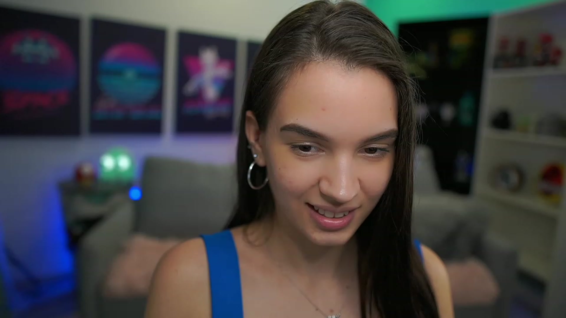 Gallery image thumbnail from Kylie_Quinn's myfreecams stream on, 12/16/2022, 08:39 image 3 of 20