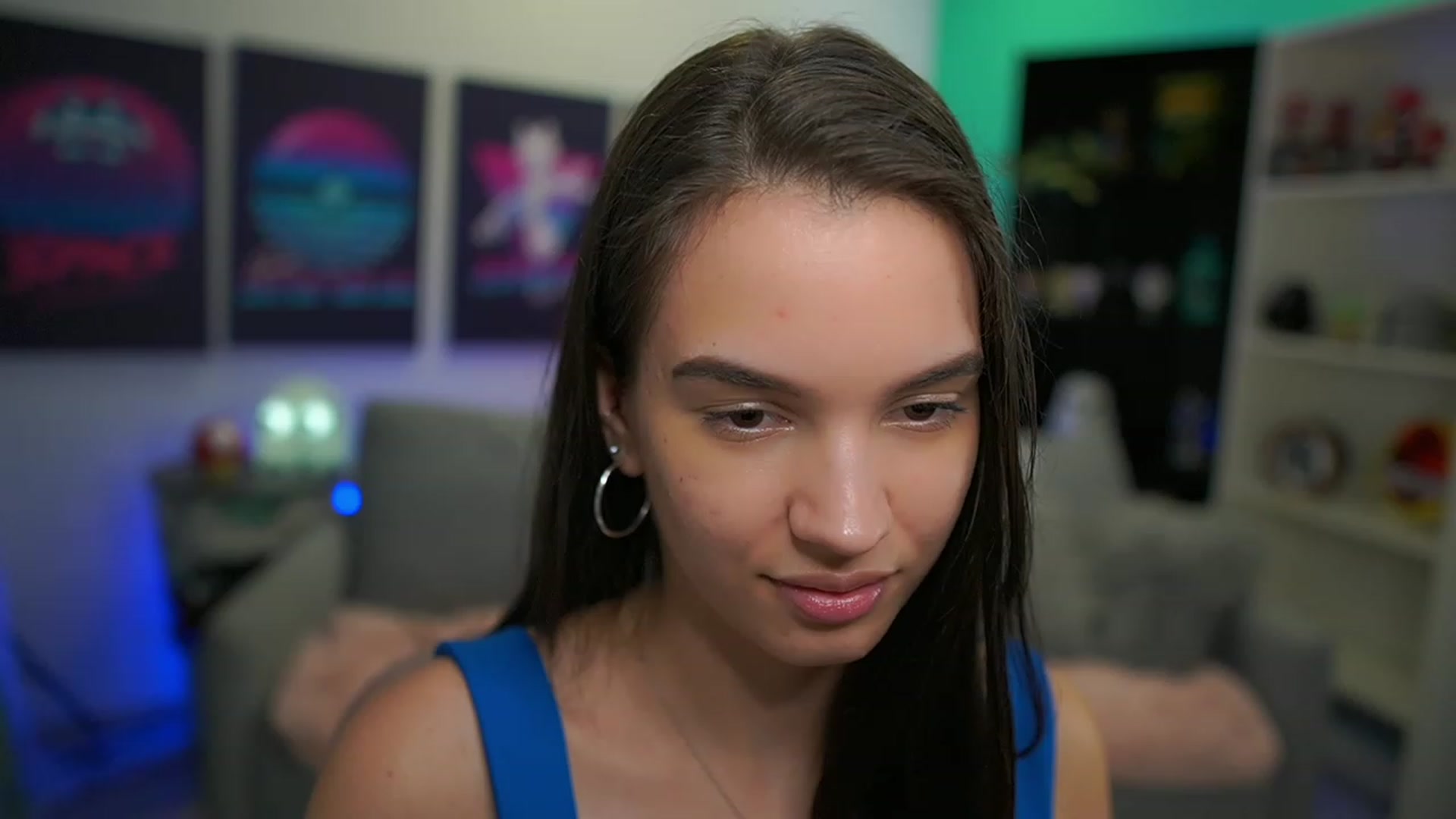 Gallery image thumbnail from Kylie_Quinn's myfreecams stream on, 12/16/2022, 12:11 image 3 of 20