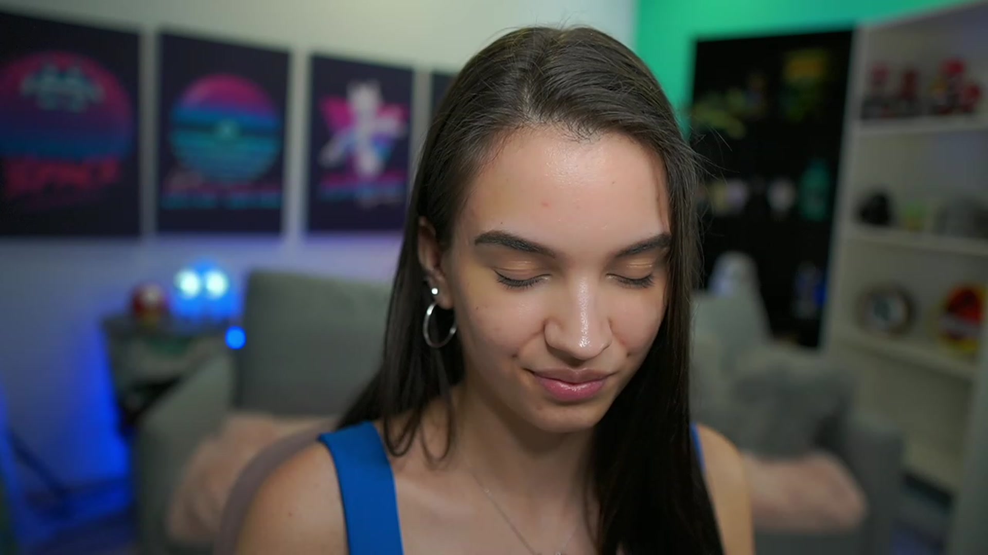 Gallery image thumbnail from Kylie_Quinn's myfreecams stream on, 12/16/2022, 12:11 image 19 of 20