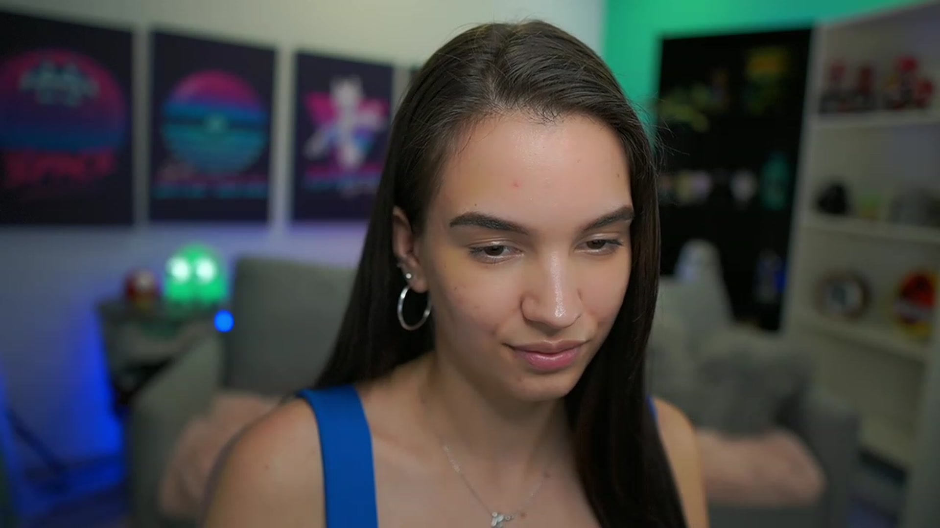 Gallery image thumbnail from Kylie_Quinn's myfreecams stream on, 12/16/2022, 12:11 image 15 of 20