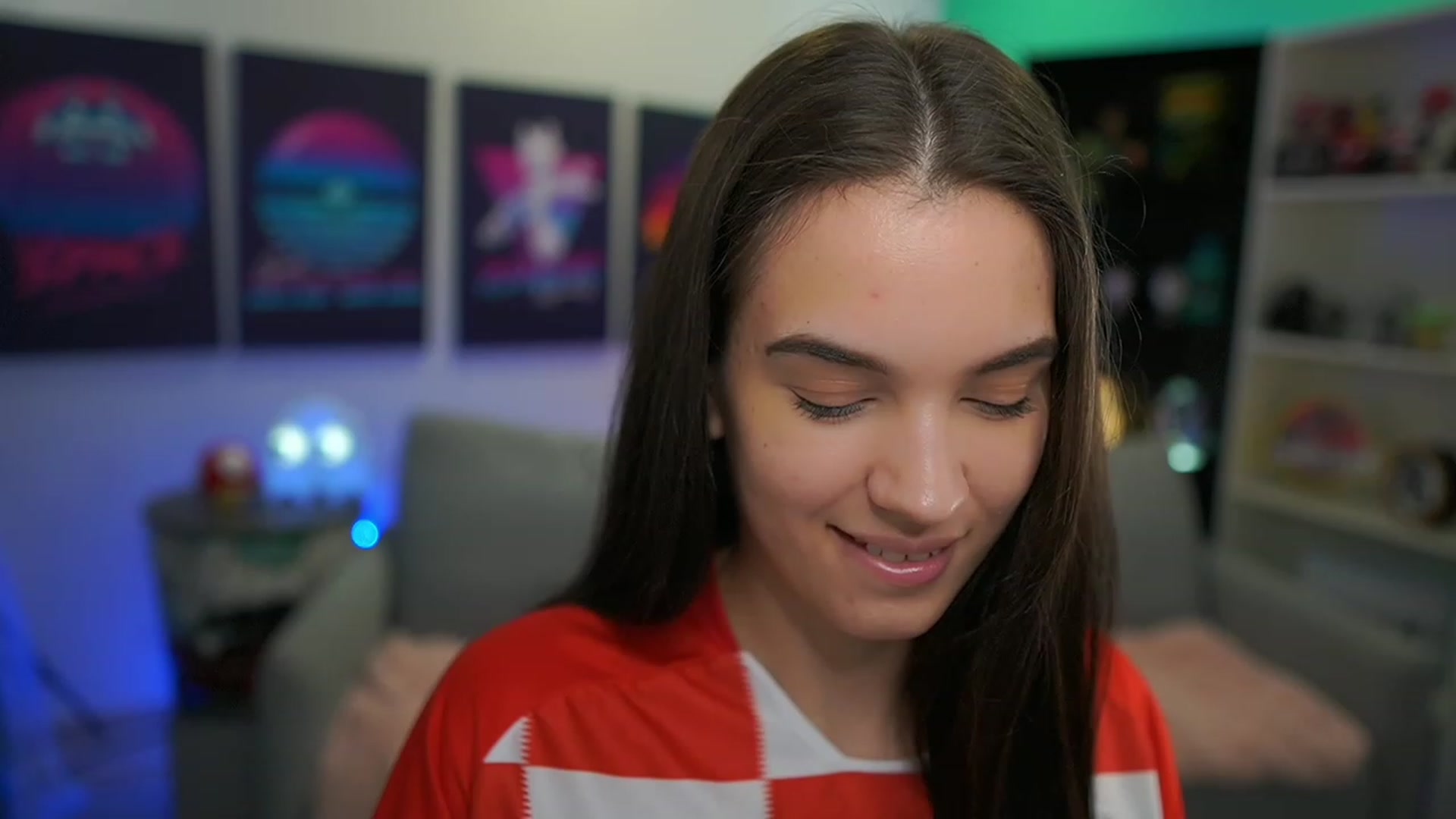 Gallery image thumbnail from Kylie_Quinn's myfreecams stream on, 12/17/2022, 11:54 image 6 of 20
