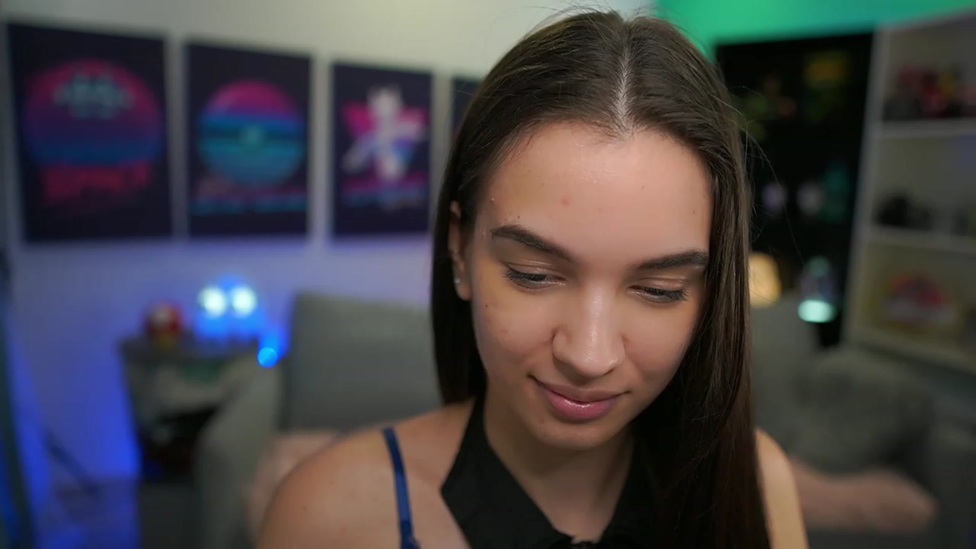 Gallery image thumbnail from Kylie_Quinn's myfreecams stream on, 12/18/2022, 11:03 image 2 of 20