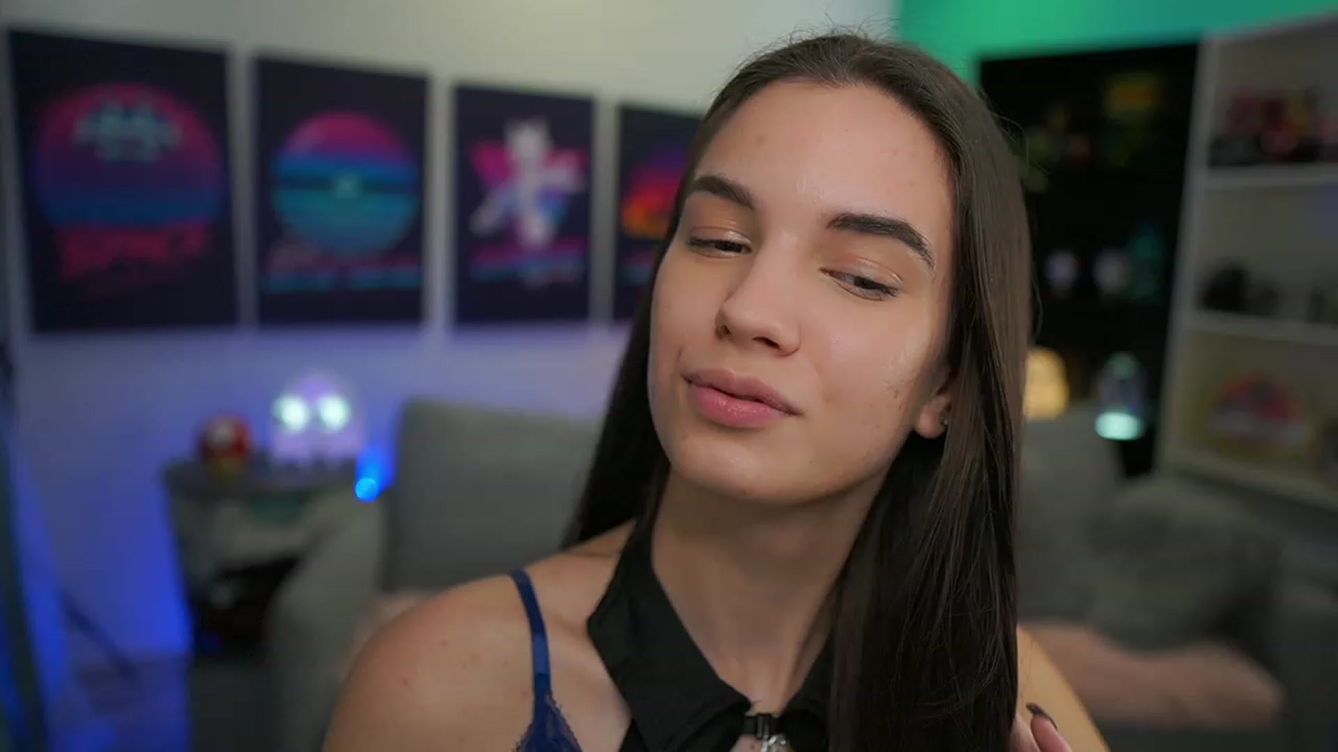 Gallery image thumbnail from Kylie_Quinn's myfreecams stream on, 12/18/2022, 11:03 image 15 of 20