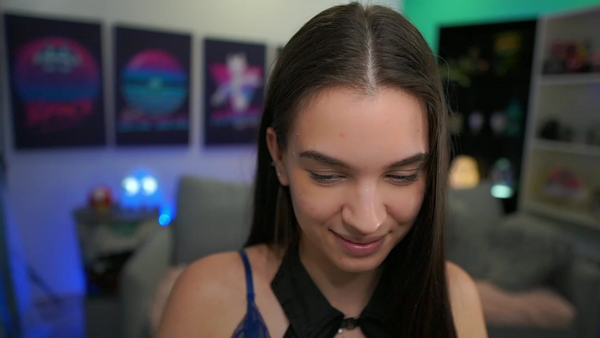 Gallery image thumbnail from Kylie_Quinn's myfreecams stream on, 12/18/2022, 13:11 image 13 of 20