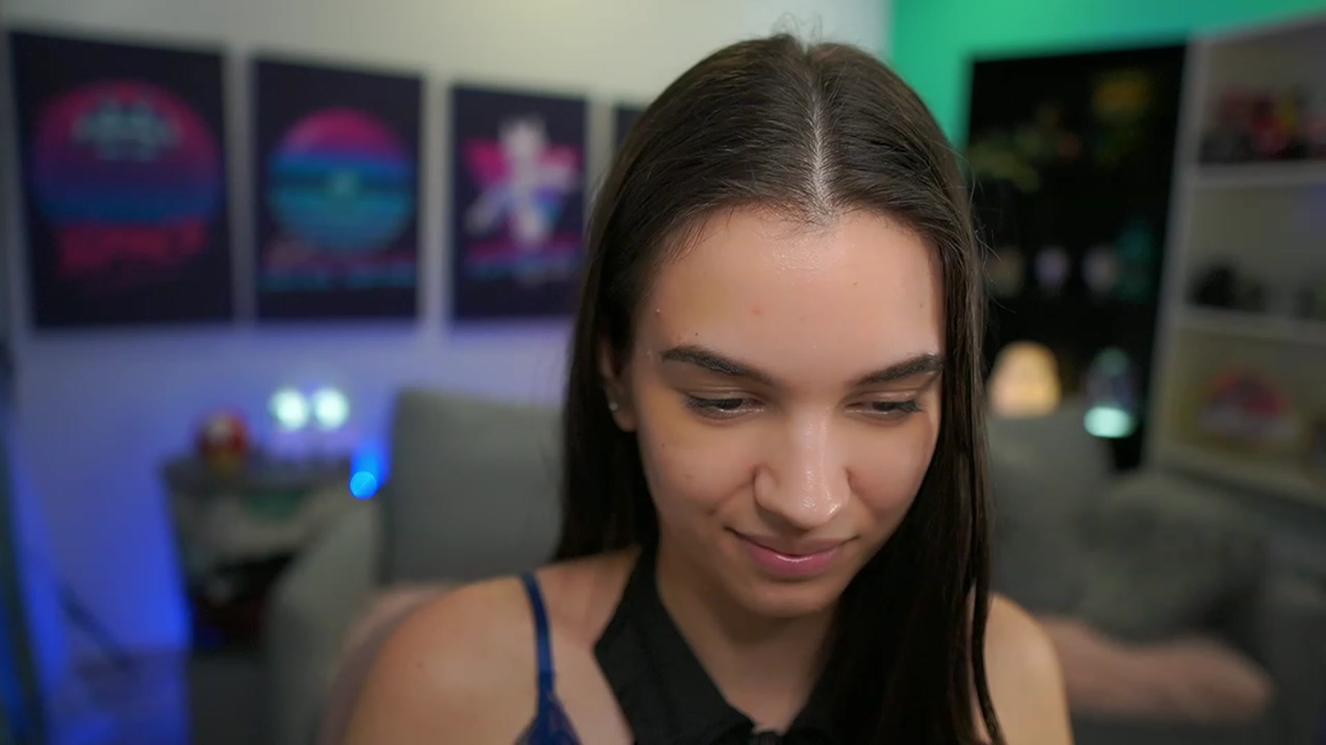 Gallery image thumbnail from Kylie_Quinn's myfreecams stream on, 12/18/2022, 13:11 image 14 of 20