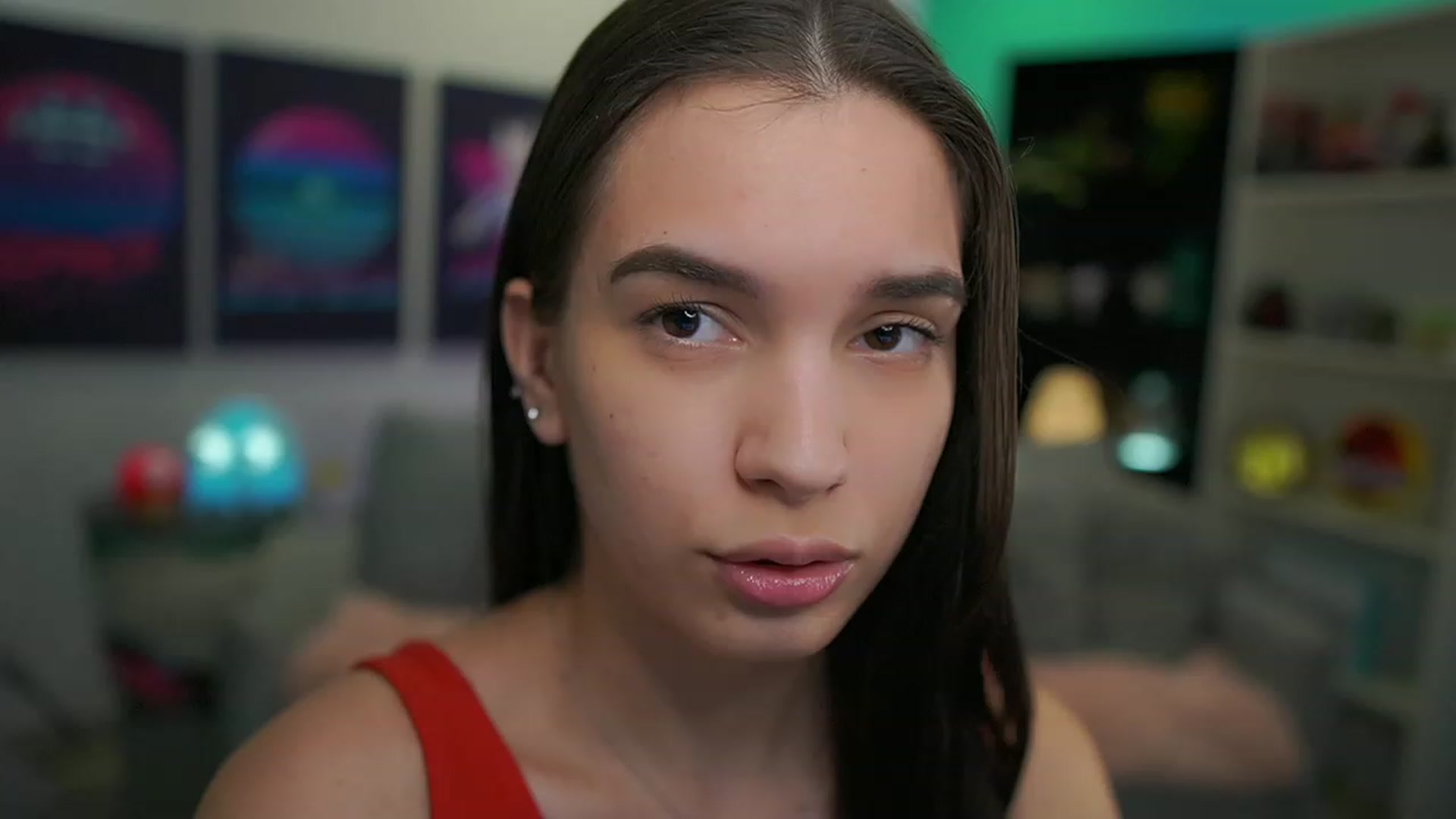 Gallery image thumbnail from Kylie_Quinn's myfreecams stream on, 12/19/2022, 19:28 image 1 of 20
