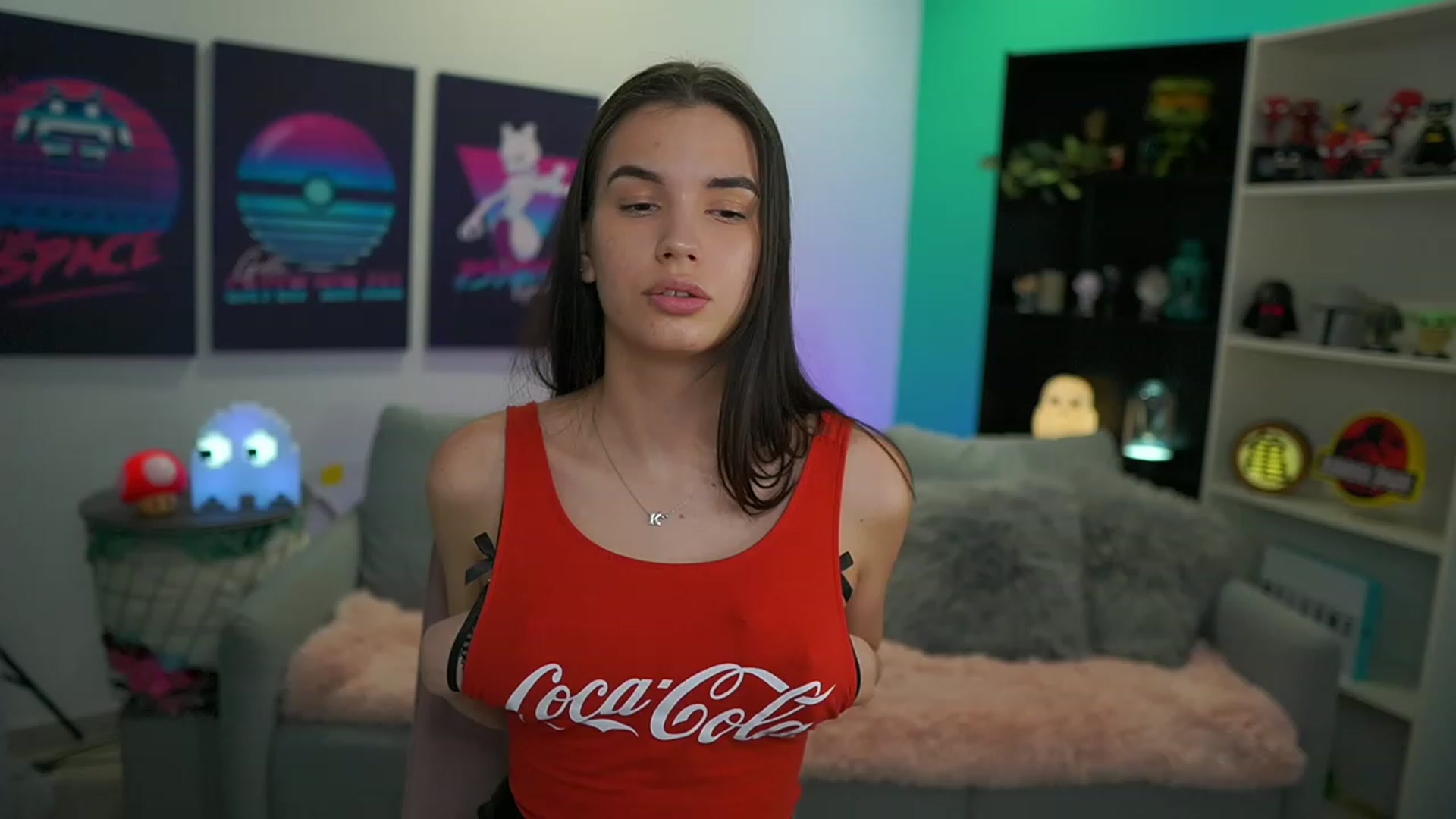 Gallery image thumbnail from Kylie_Quinn's myfreecams stream on, 12/19/2022, 19:28 image 16 of 20