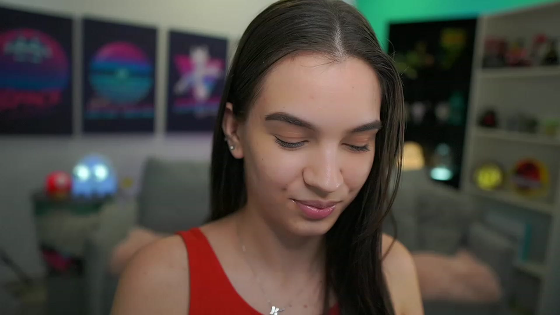 Gallery image thumbnail from Kylie_Quinn's myfreecams stream on, 12/19/2022, 19:28 image 2 of 20