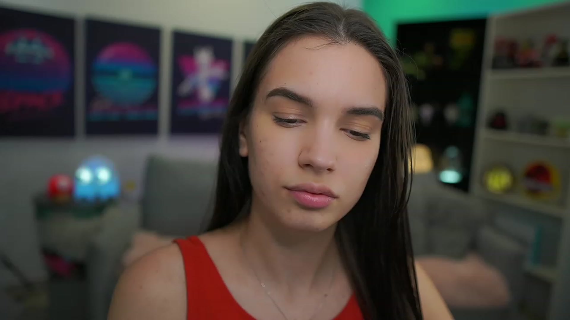 Gallery image thumbnail from Kylie_Quinn's myfreecams stream on, 12/19/2022, 20:27 image 15 of 20
