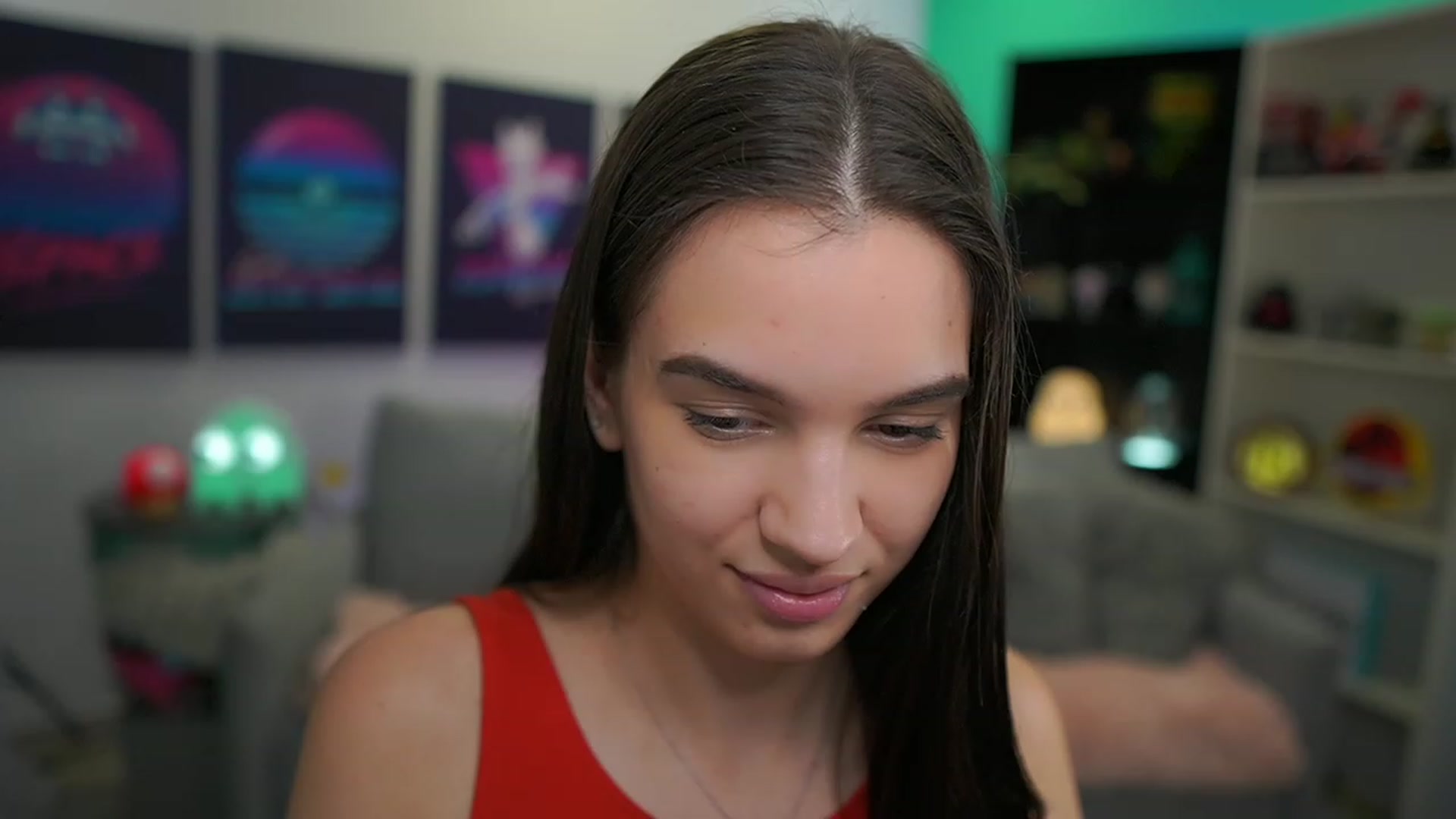 Gallery image thumbnail from Kylie_Quinn's myfreecams stream on, 12/19/2022, 20:27 image 17 of 20