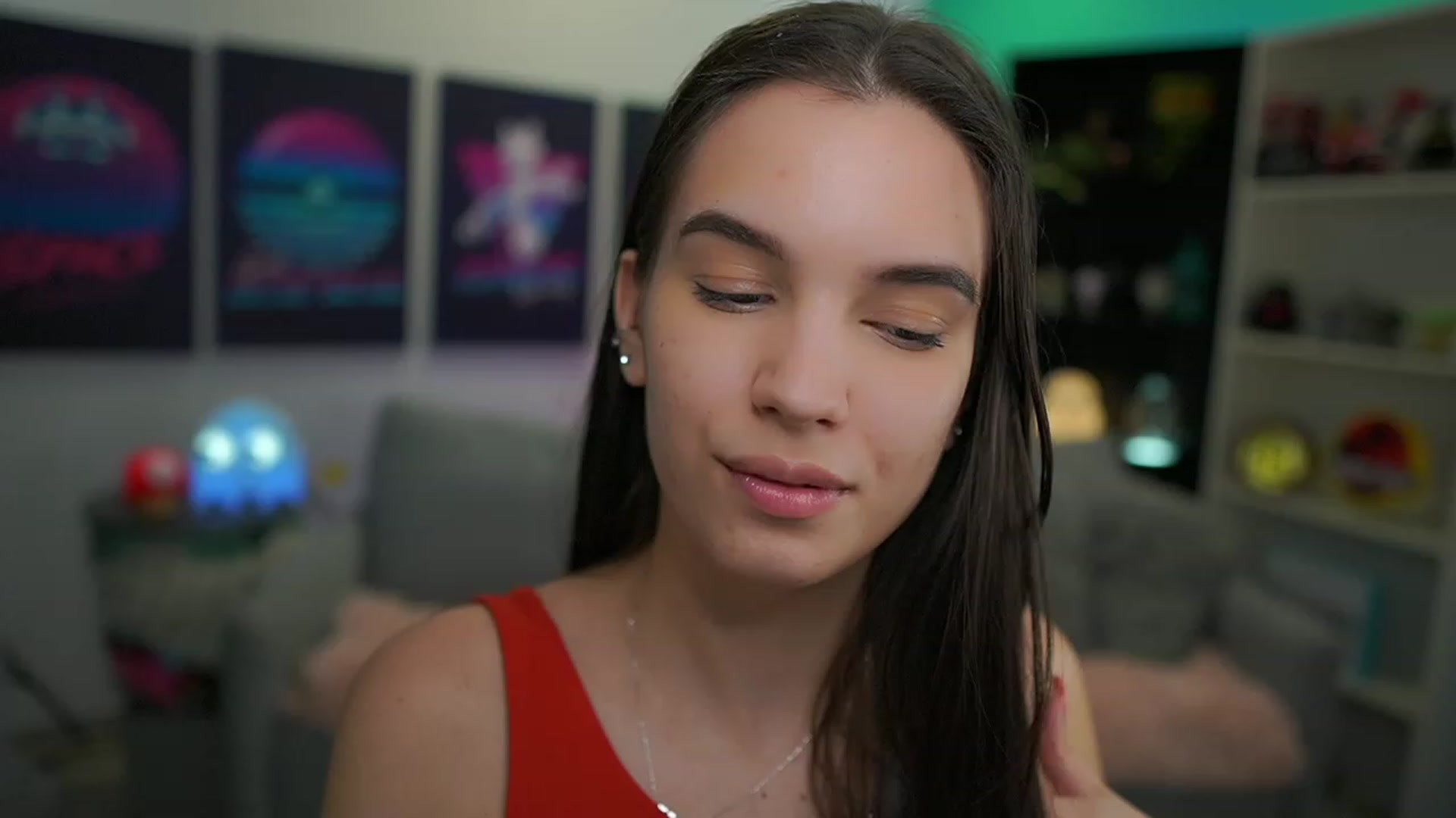 Gallery image thumbnail from Kylie_Quinn's myfreecams stream on, 12/20/2022, 24:08 image 4 of 20
