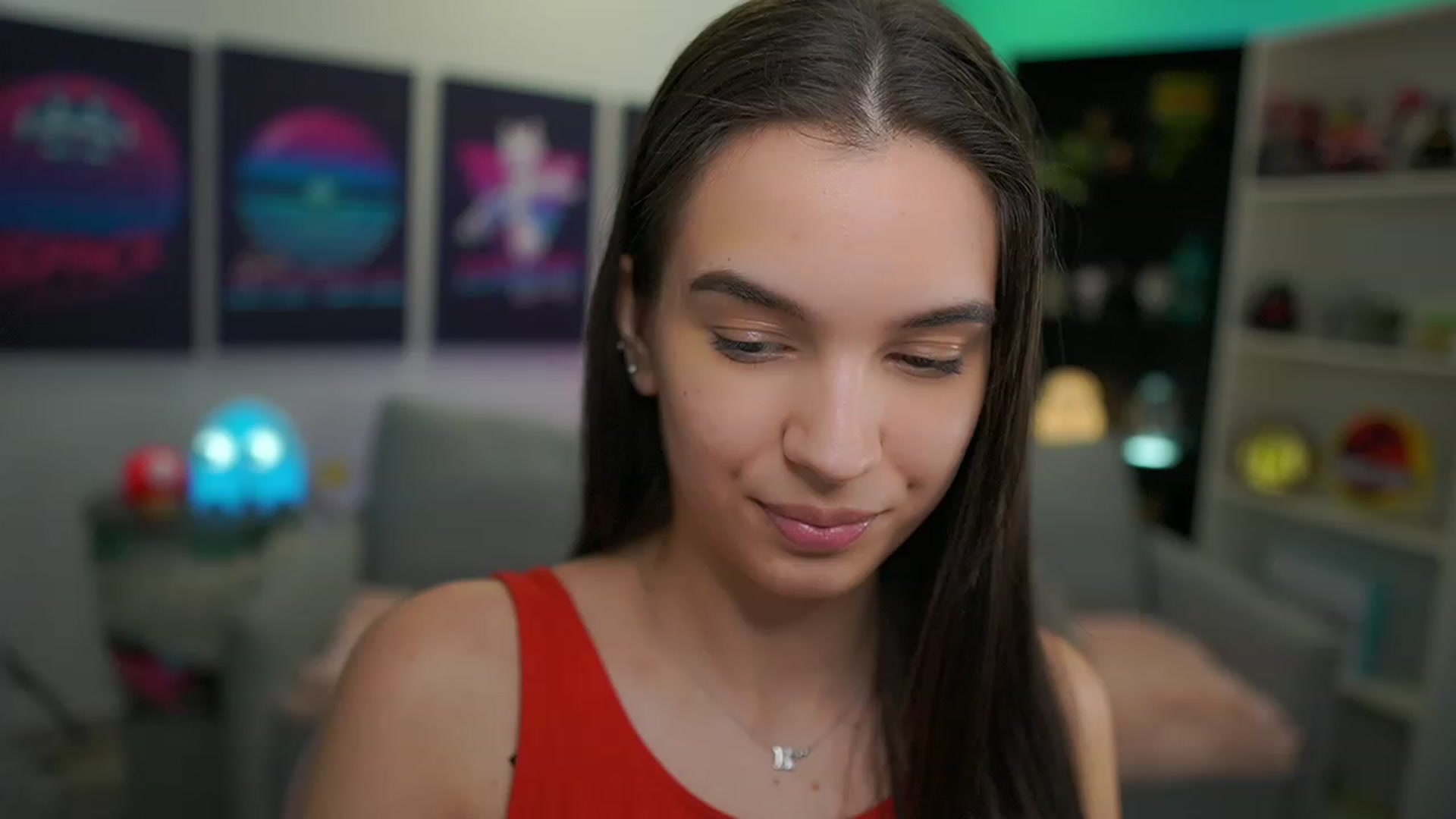 Gallery image thumbnail from Kylie_Quinn's myfreecams stream on, 12/20/2022, 24:08 image 14 of 20