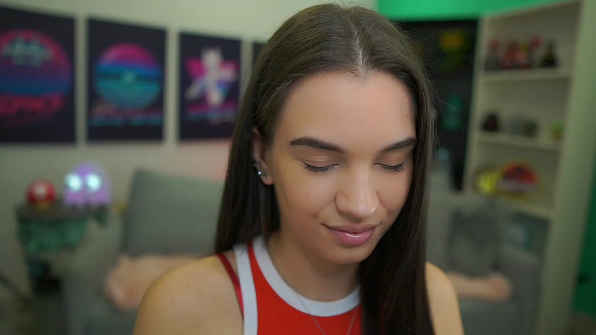 Gallery image thumbnail from Kylie_Quinn's myfreecams stream on, 12/22/2022, 21:05 image 17 of 20