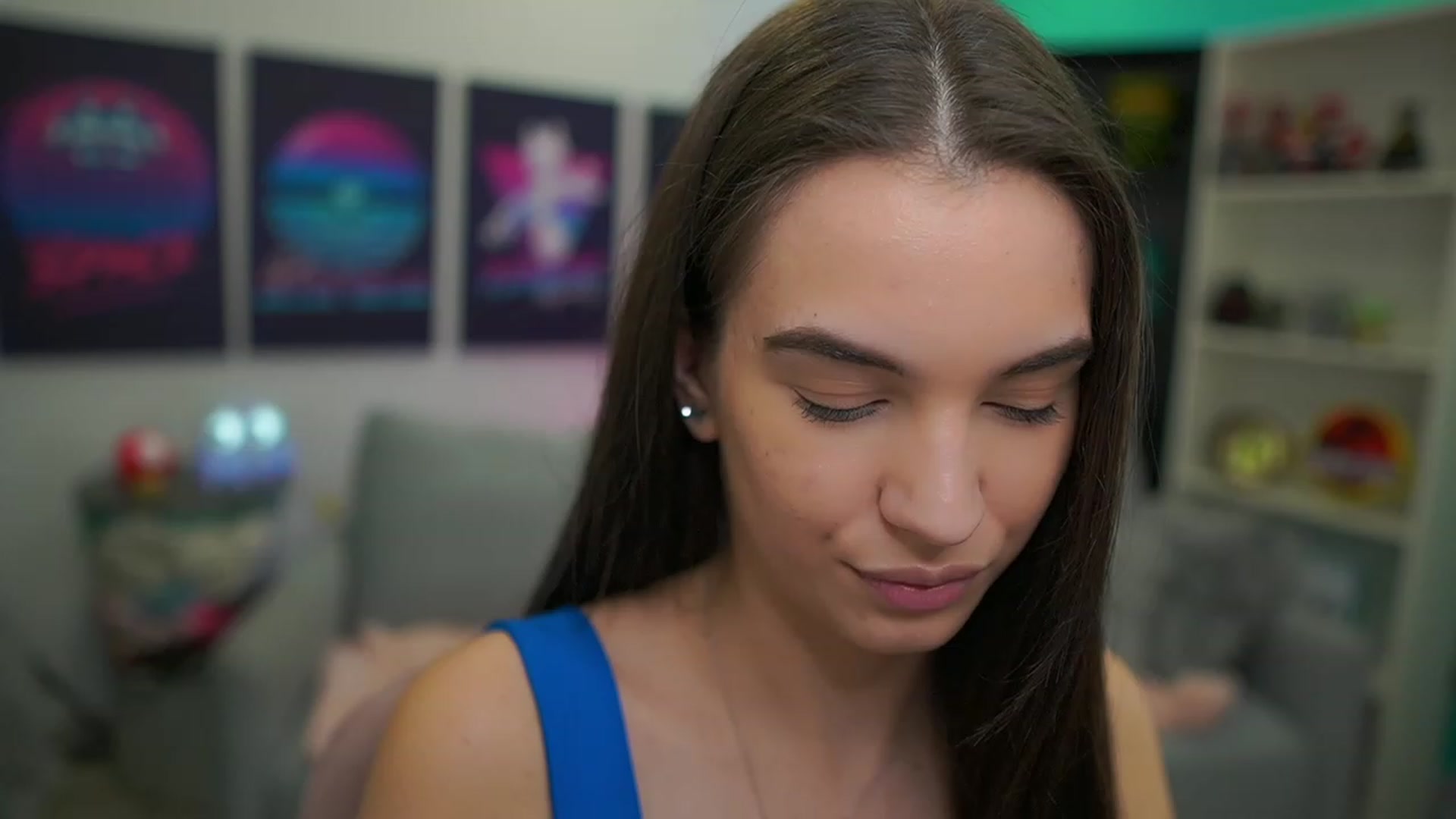 Gallery image thumbnail from Kylie_Quinn's myfreecams stream on, 12/23/2022, 20:18 image 1 of 20