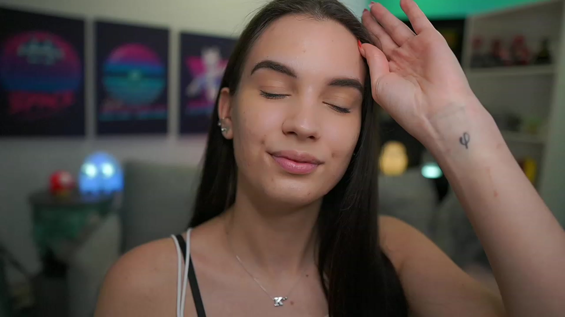 Gallery image thumbnail from Kylie_Quinn's myfreecams stream on, 12/27/2022, 22:58 image 9 of 20