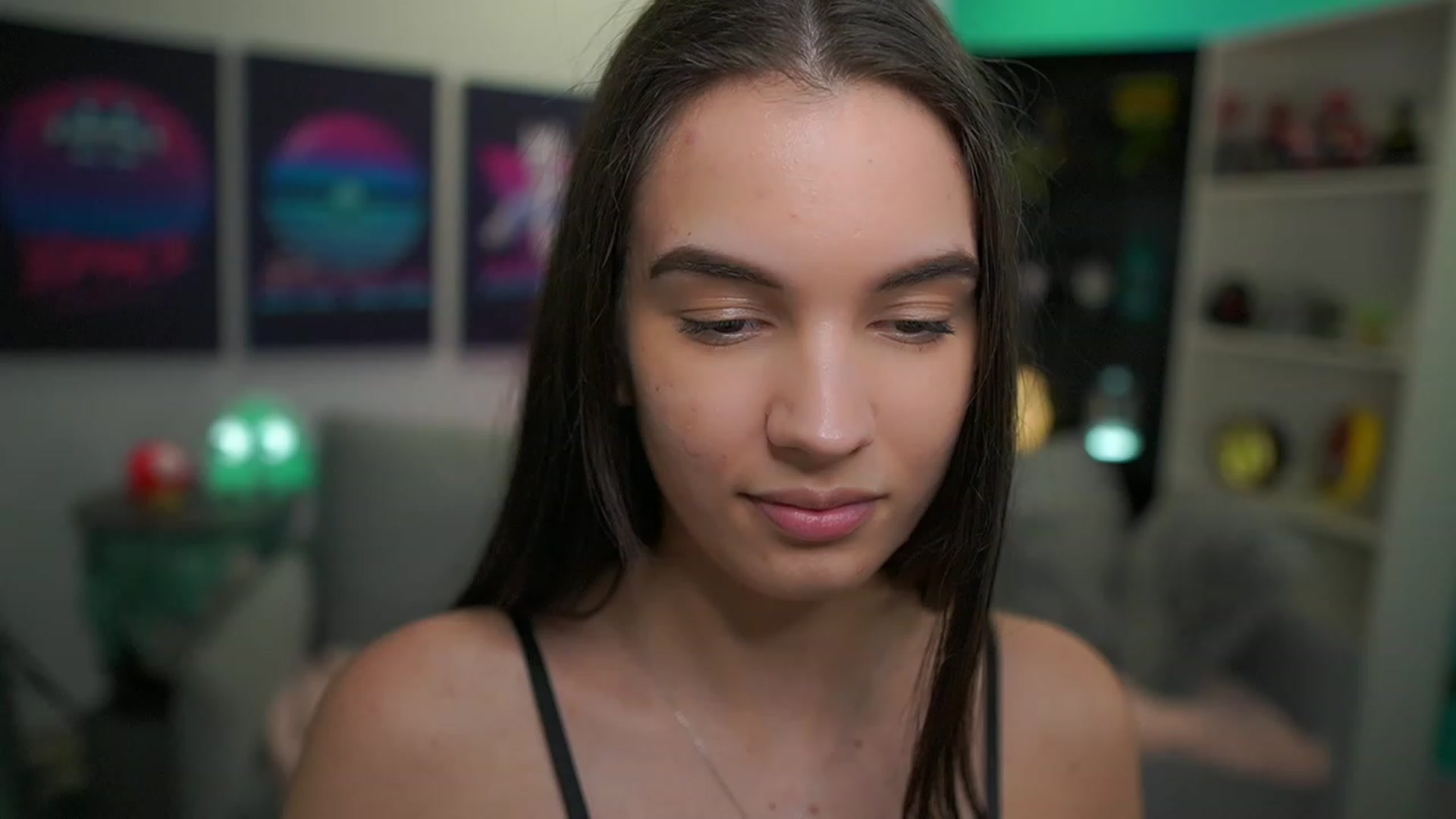 Gallery image thumbnail from Kylie_Quinn's myfreecams stream on, 12/27/2022, 22:58 image 17 of 20