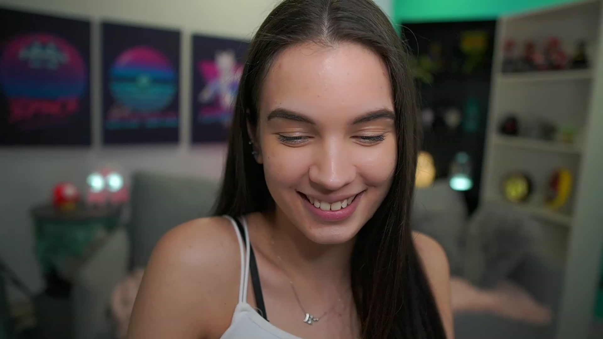 Gallery image thumbnail from Kylie_Quinn's myfreecams stream on, 12/27/2022, 22:58 image 12 of 20