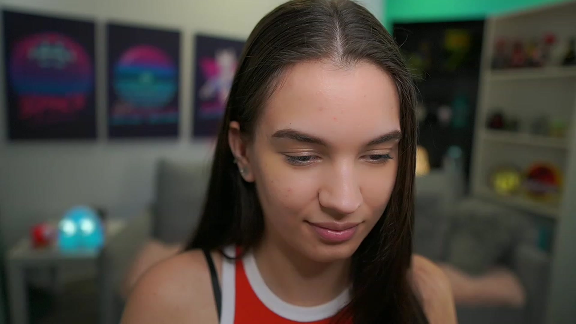 Gallery image thumbnail from Kylie_Quinn's myfreecams stream on, 12/28/2022, 21:25 image 14 of 20