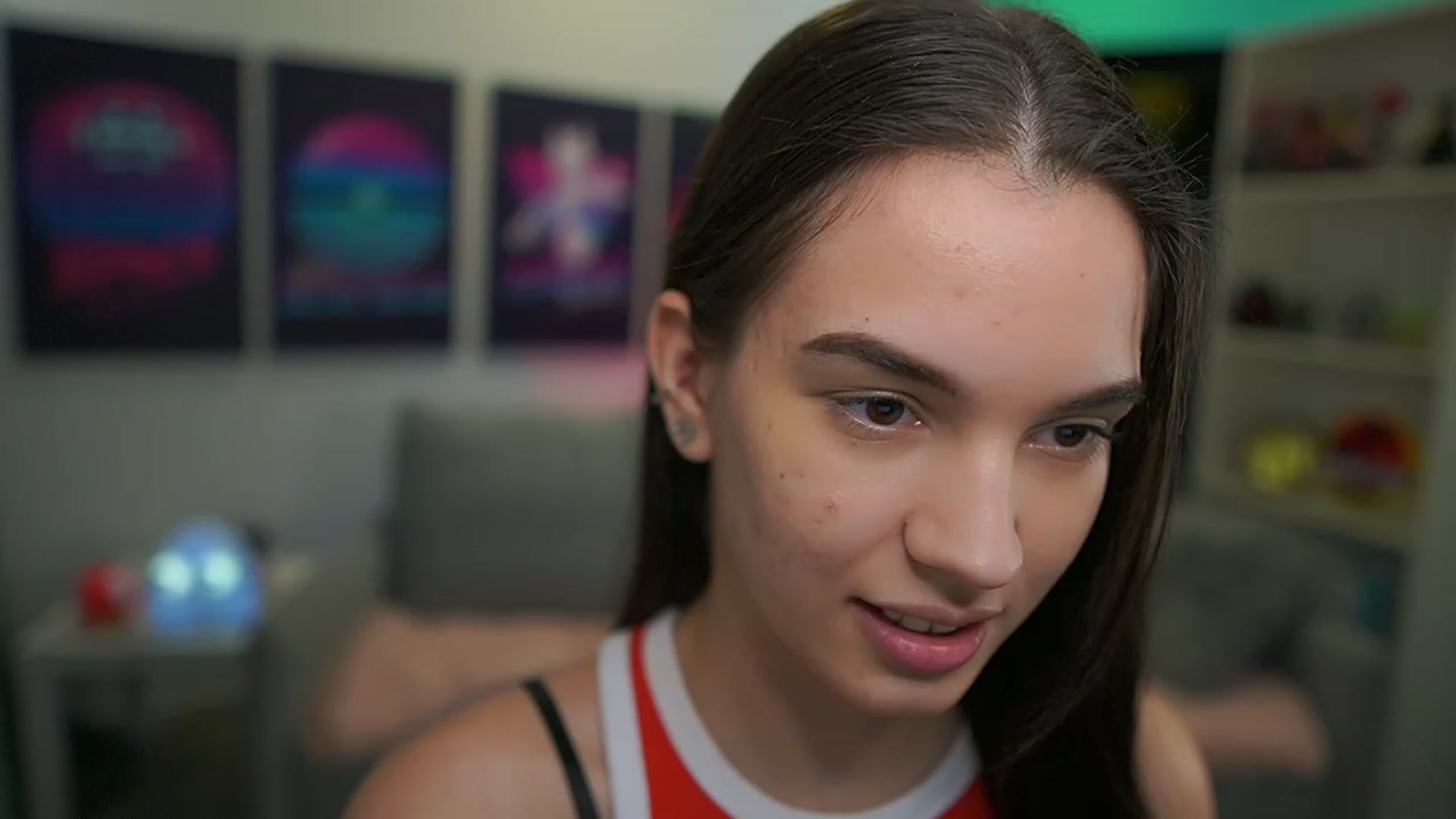 Gallery image thumbnail from Kylie_Quinn's myfreecams stream on, 12/28/2022, 21:25 image 13 of 20