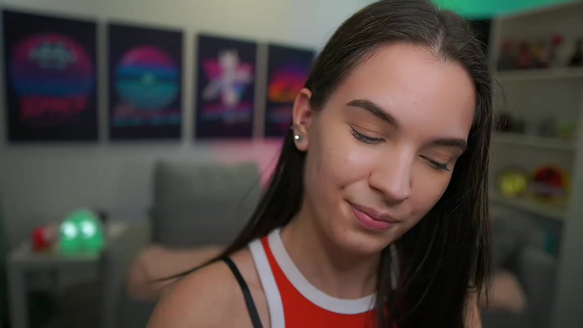 Gallery image thumbnail from Kylie_Quinn's myfreecams stream on, 12/28/2022, 22:53 image 16 of 20