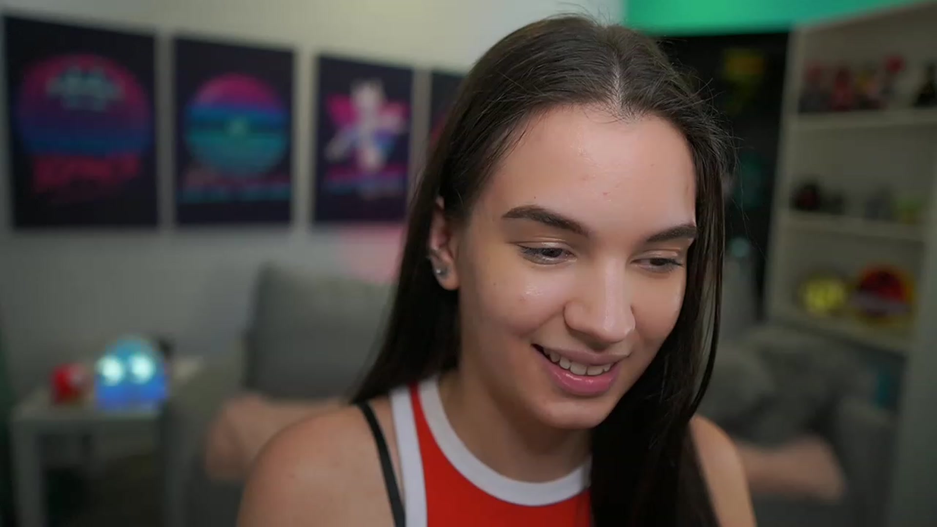 Gallery image thumbnail from Kylie_Quinn's myfreecams stream on, 12/28/2022, 22:53 image 13 of 20