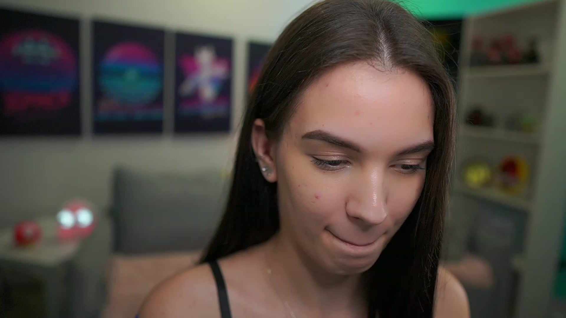 Gallery image thumbnail from Kylie_Quinn's myfreecams stream on, 12/29/2022, 22:56 image 14 of 20