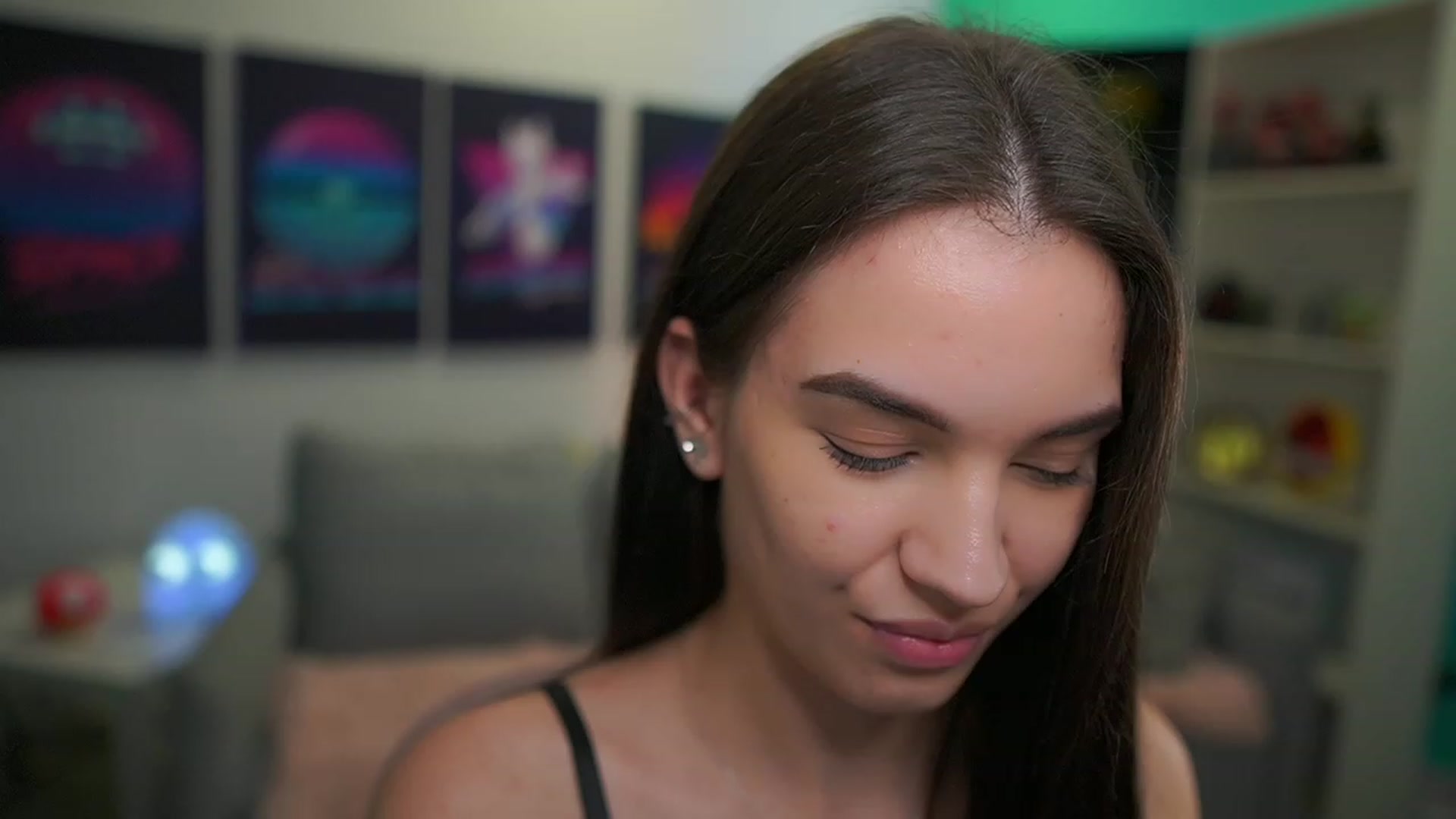 Gallery image thumbnail from Kylie_Quinn's myfreecams stream on, 12/29/2022, 22:56 image 18 of 20