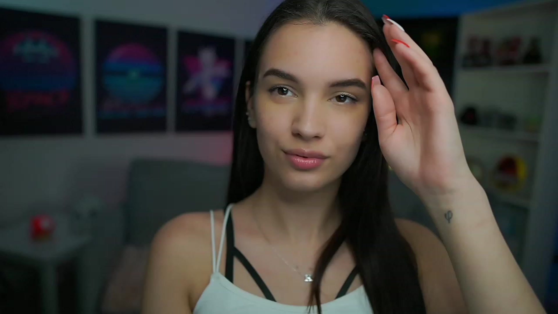Gallery image thumbnail from Kylie_Quinn's myfreecams stream on, 01/03/2023, 21:12 image 2 of 20