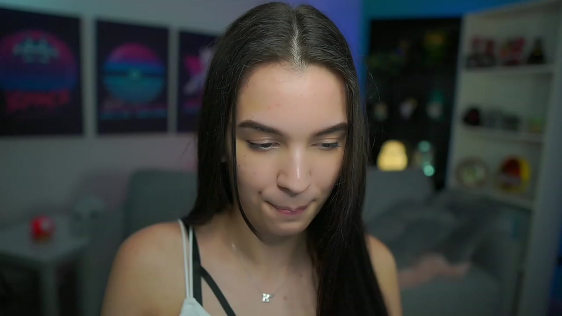 Gallery image thumbnail from Kylie_Quinn's myfreecams stream on, 01/04/2023, 24:54 image 18 of 20