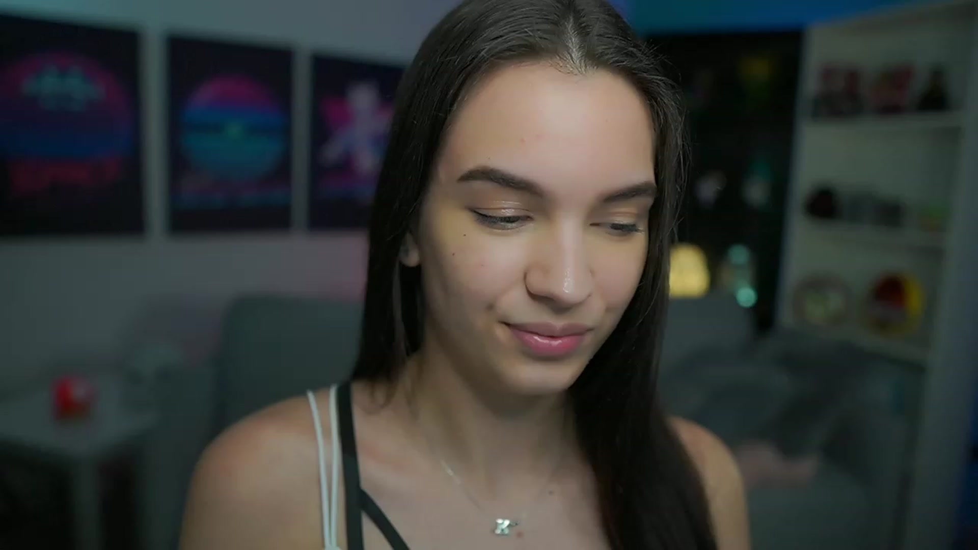 Gallery image thumbnail from Kylie_Quinn's myfreecams stream on, 01/04/2023, 24:54 image 6 of 20