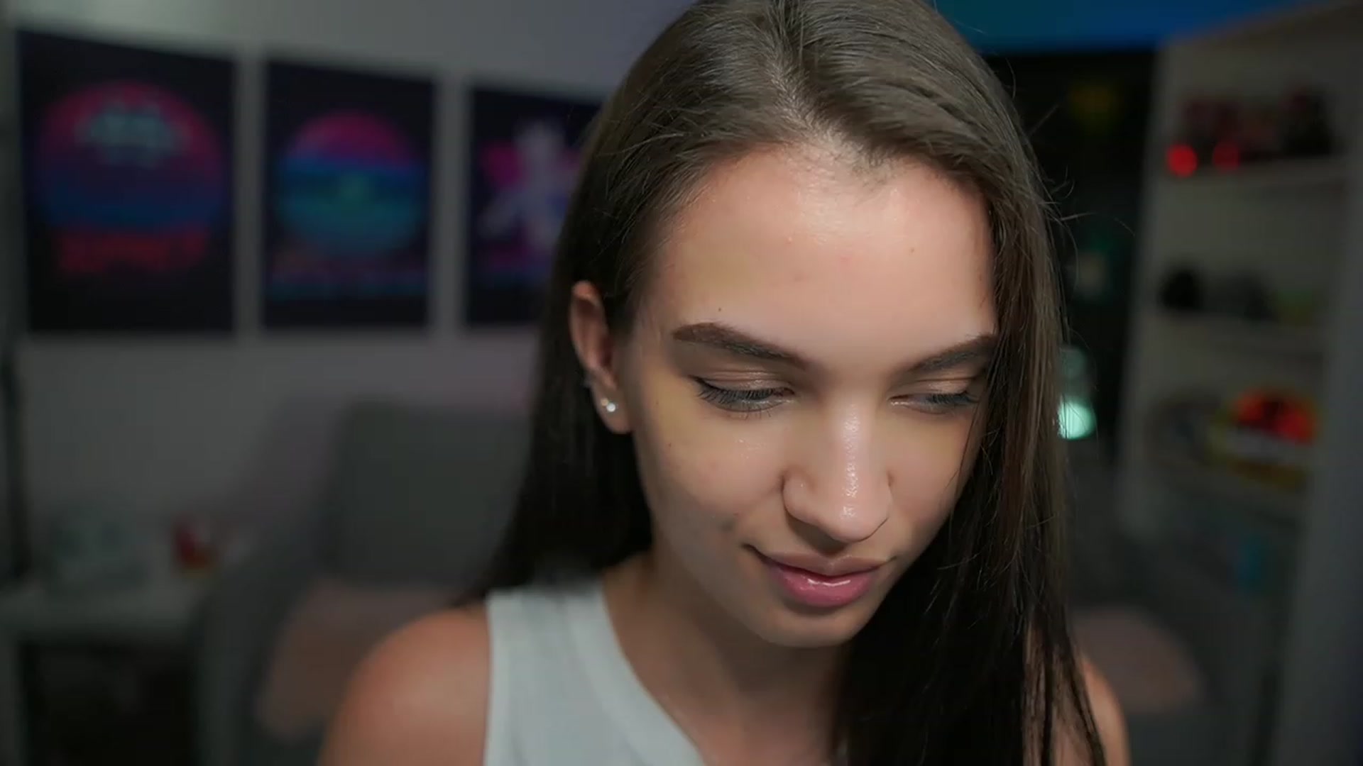 Gallery image thumbnail from Kylie_Quinn's myfreecams stream on, 01/17/2023, 22:16 image 10 of 20