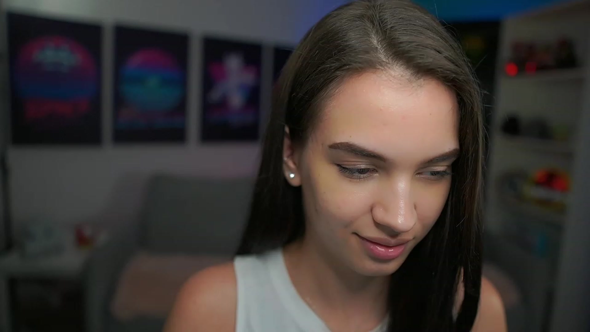 Gallery image thumbnail from Kylie_Quinn's myfreecams stream on, 01/17/2023, 22:16 image 4 of 20