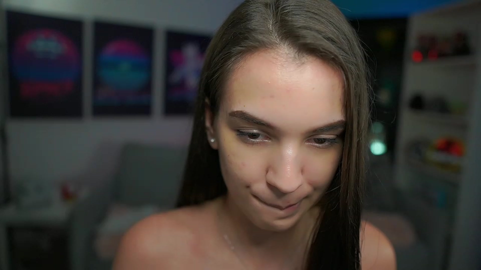 Gallery image thumbnail from Kylie_Quinn's myfreecams stream on, 01/18/2023, 24:07 image 8 of 20