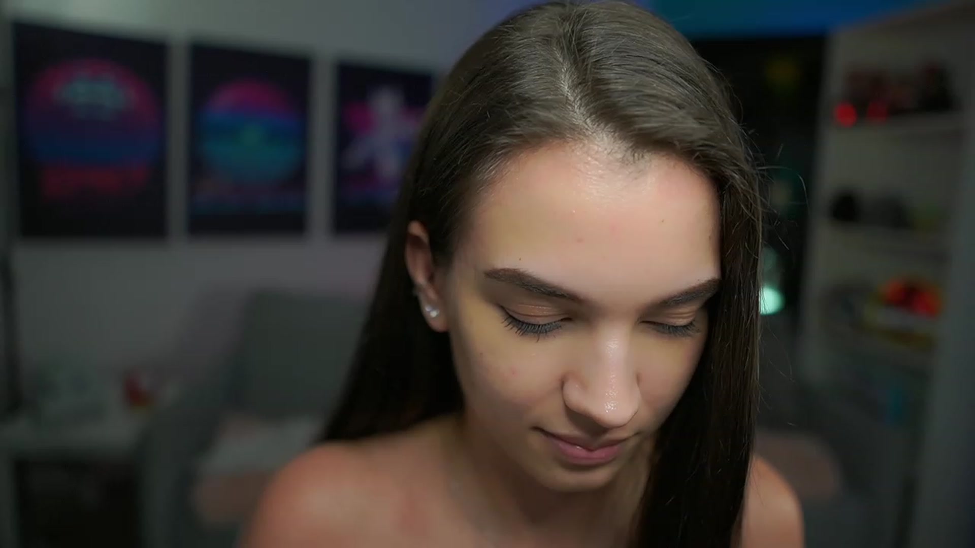 Gallery image thumbnail from Kylie_Quinn's myfreecams stream on, 01/18/2023, 24:07 image 16 of 20